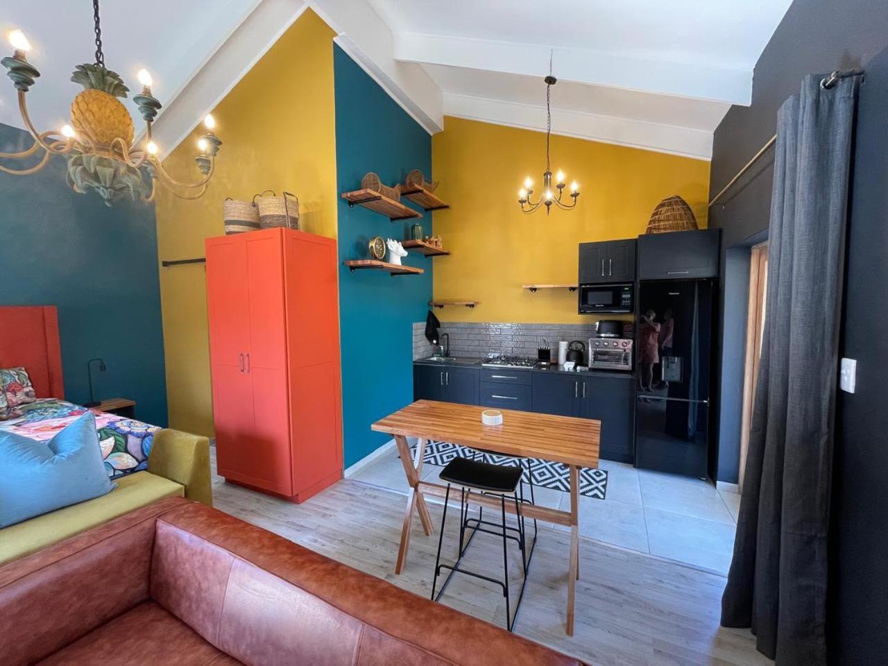 Periwinkle, Grove ,Acorn & Sage Cottages คลาเรนส์ ภายนอก รูปภาพ